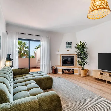 Alporchinhos Sea View Retreat By Algarstays